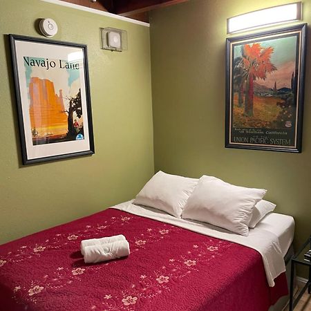 Private Room In La With Free Wifi And Tv With Shared Kitchen Los Angeles Exterior photo