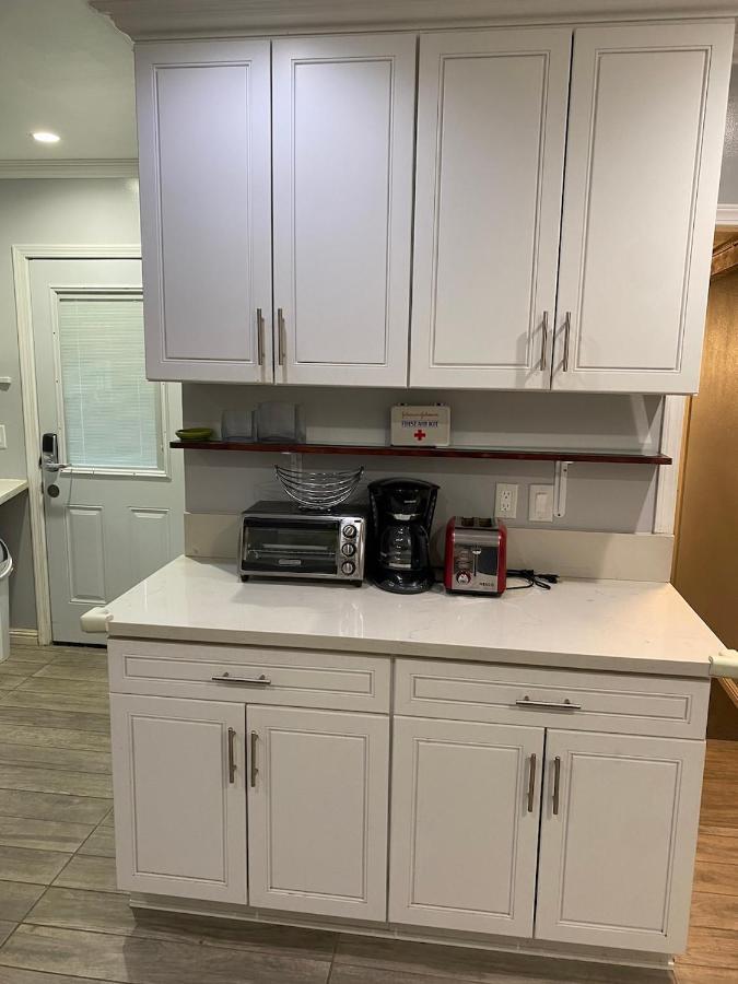 Private Room In La With Free Wifi And Tv With Shared Kitchen Los Angeles Exterior photo