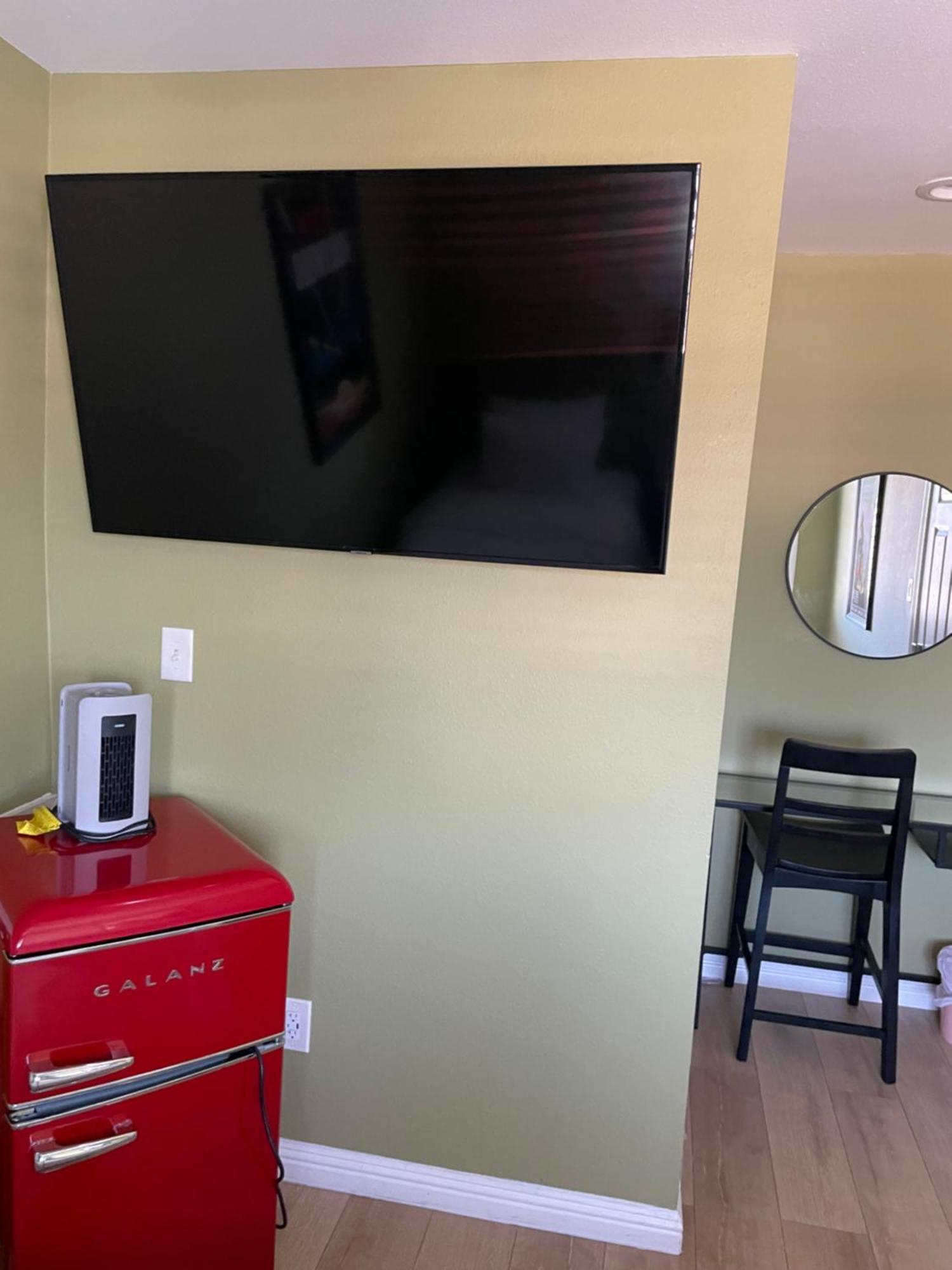 Private Room In La With Free Wifi And Tv With Shared Kitchen Los Angeles Exterior photo
