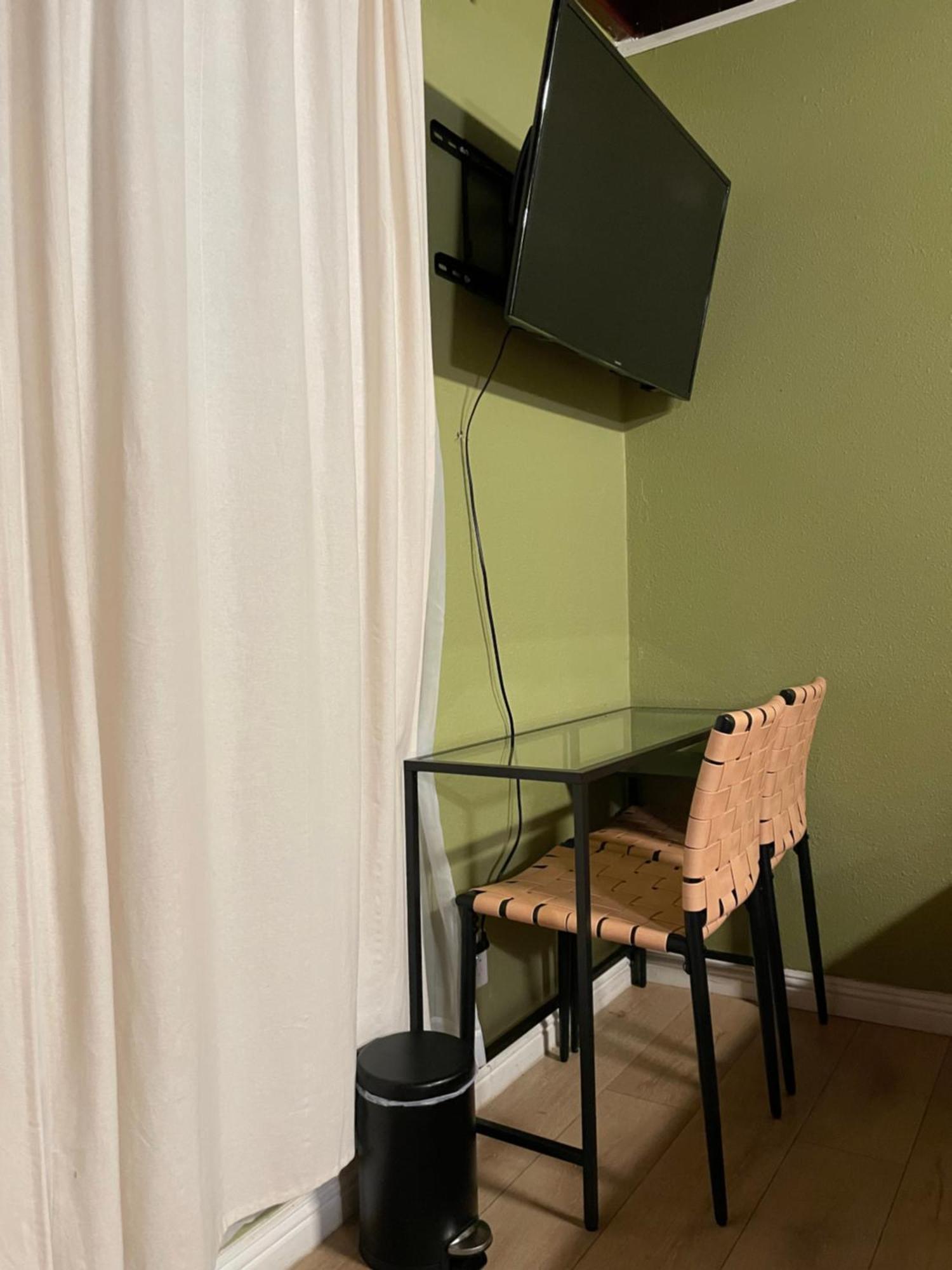 Private Room In La With Free Wifi And Tv With Shared Kitchen Los Angeles Exterior photo