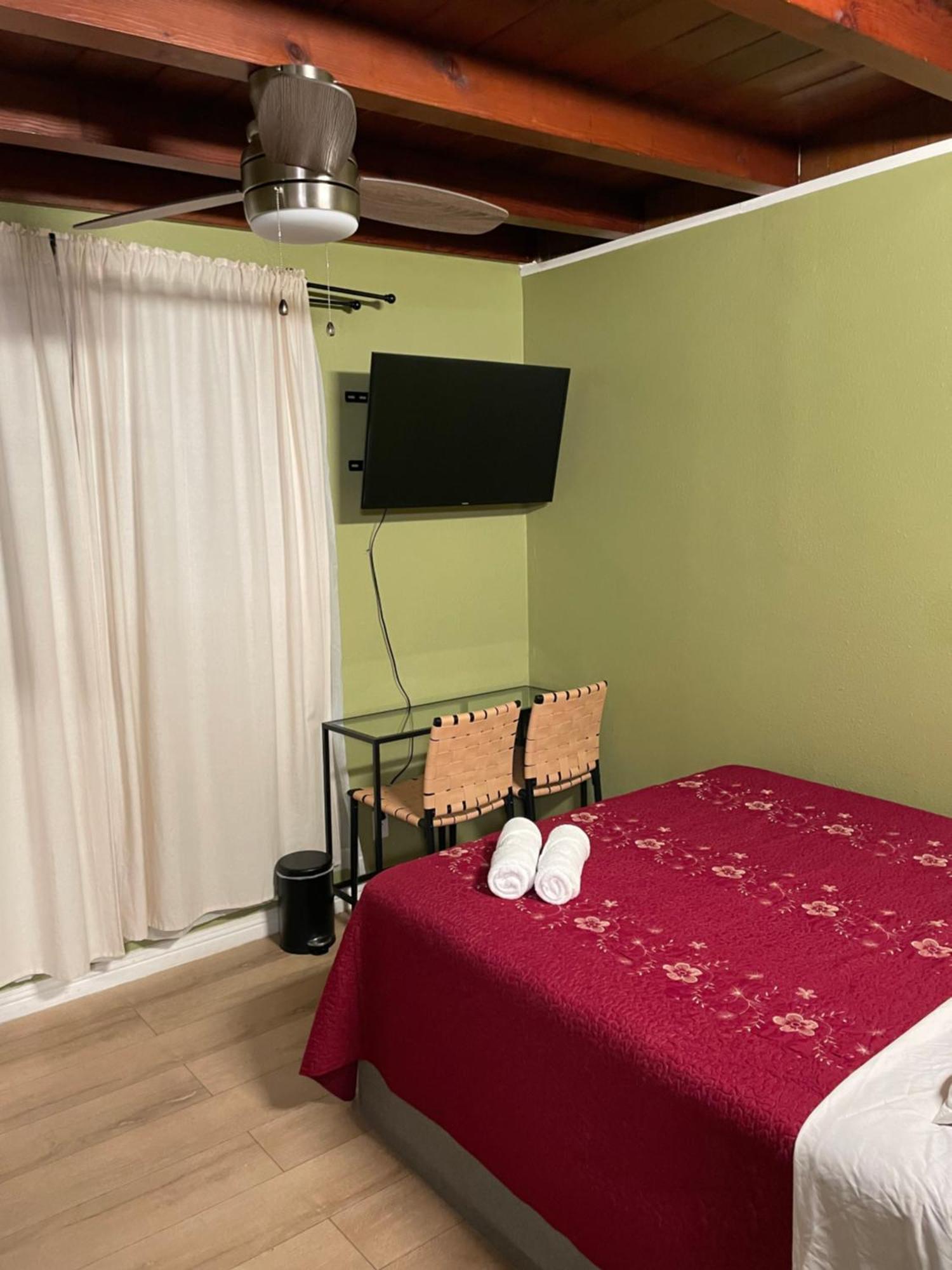 Private Room In La With Free Wifi And Tv With Shared Kitchen Los Angeles Exterior photo