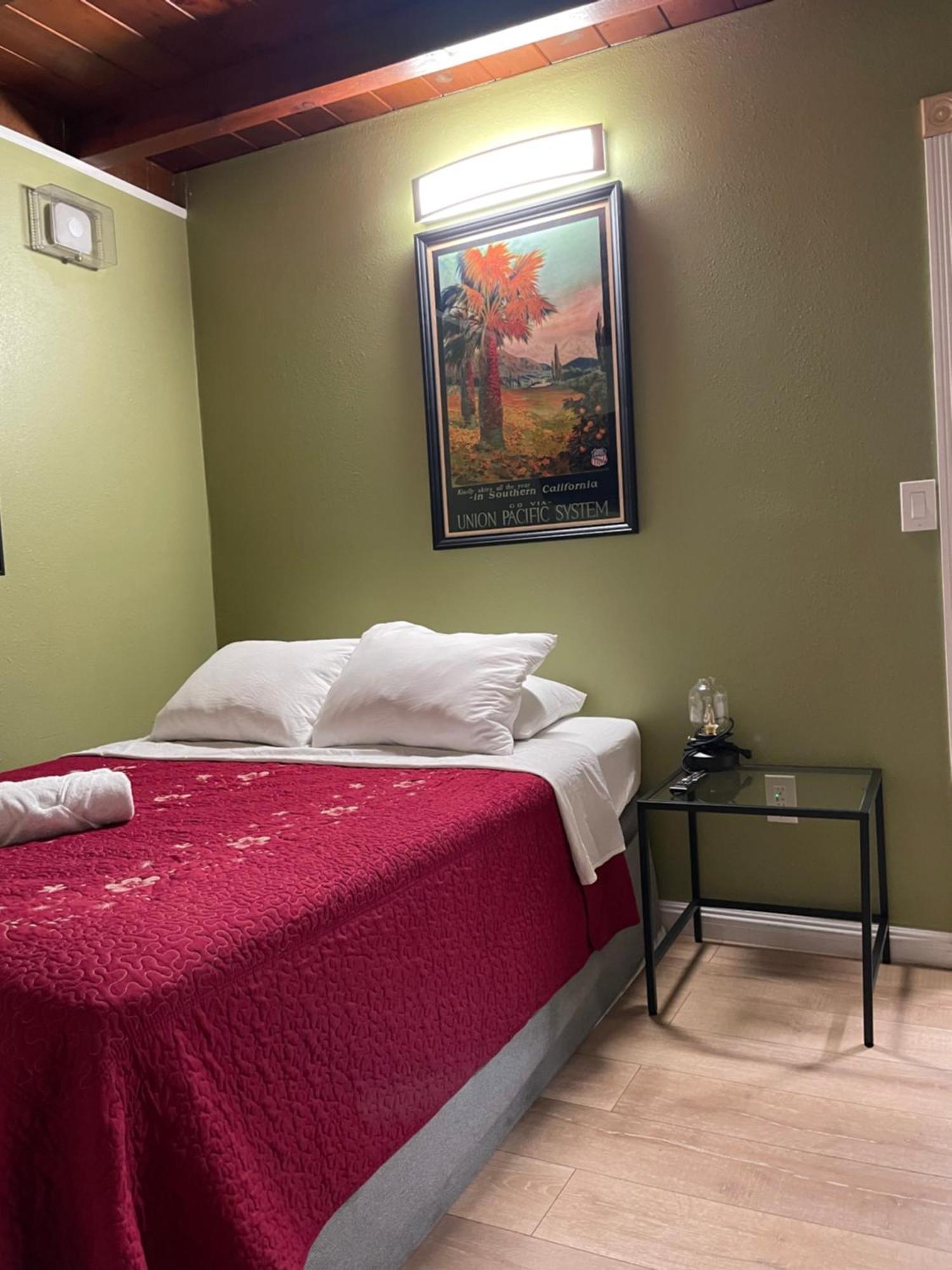 Private Room In La With Free Wifi And Tv With Shared Kitchen Los Angeles Exterior photo