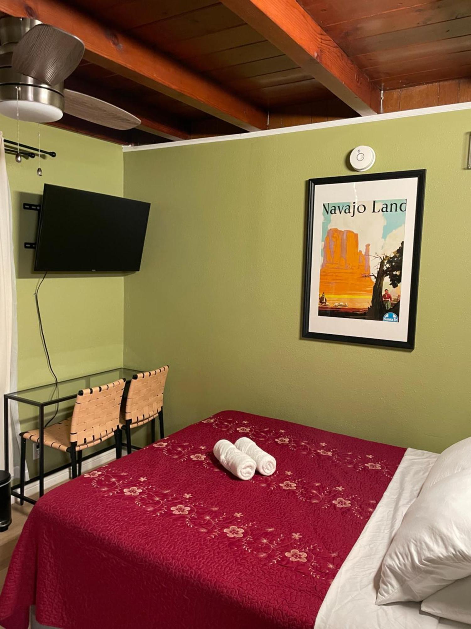 Private Room In La With Free Wifi And Tv With Shared Kitchen Los Angeles Exterior photo