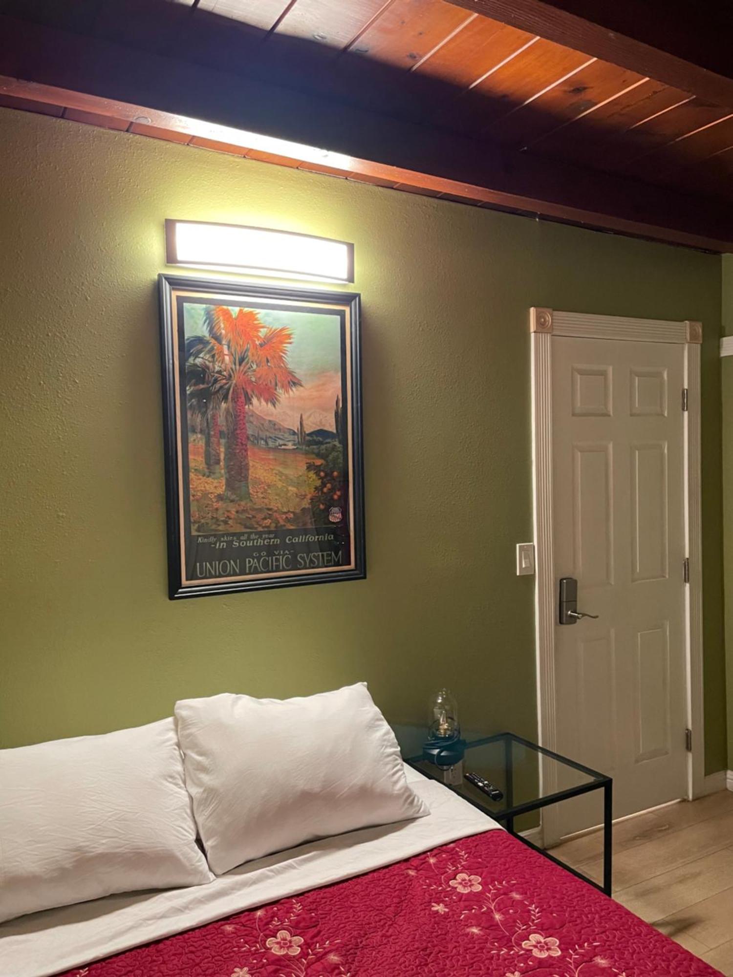 Private Room In La With Free Wifi And Tv With Shared Kitchen Los Angeles Exterior photo