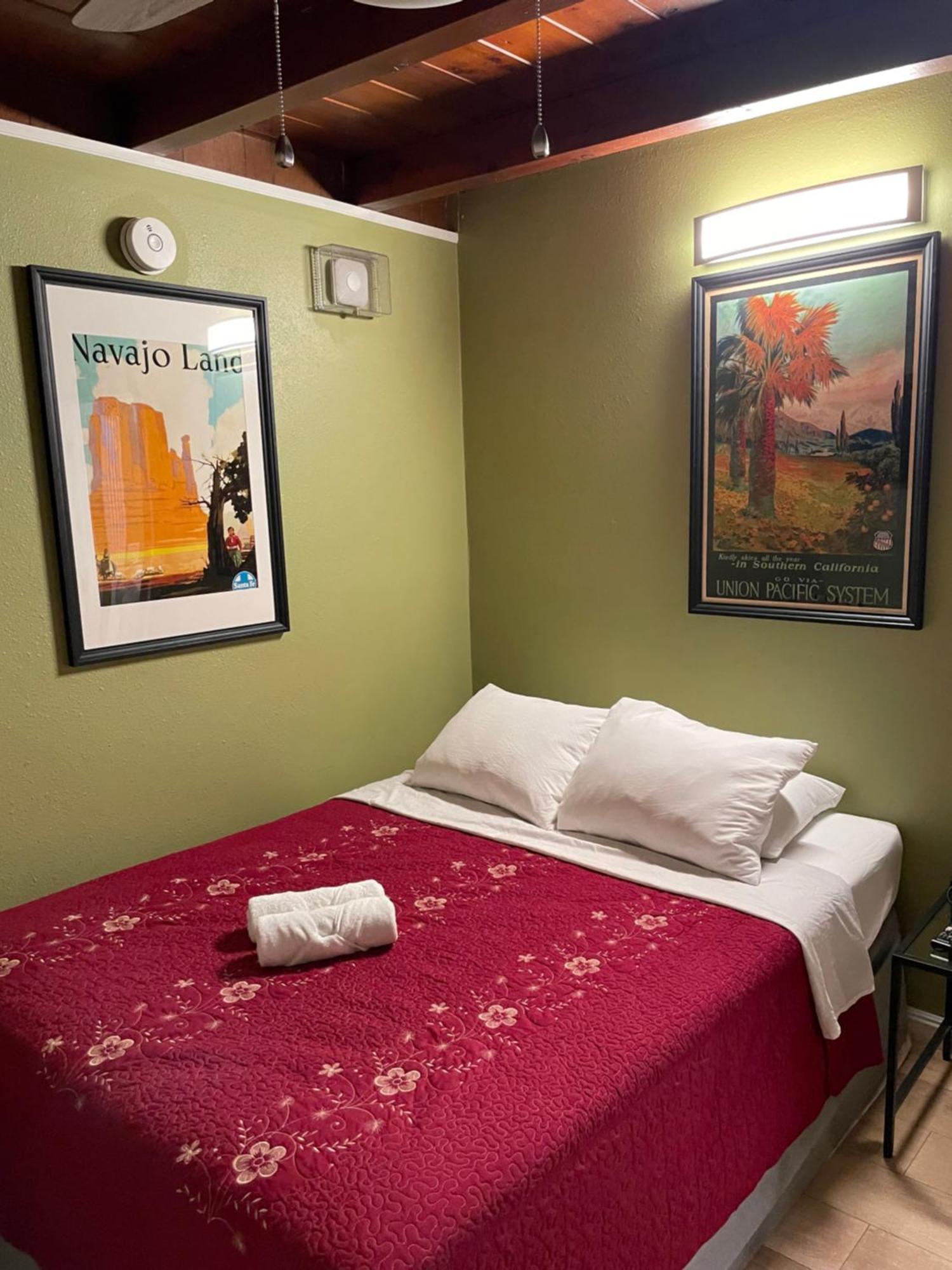 Private Room In La With Free Wifi And Tv With Shared Kitchen Los Angeles Exterior photo