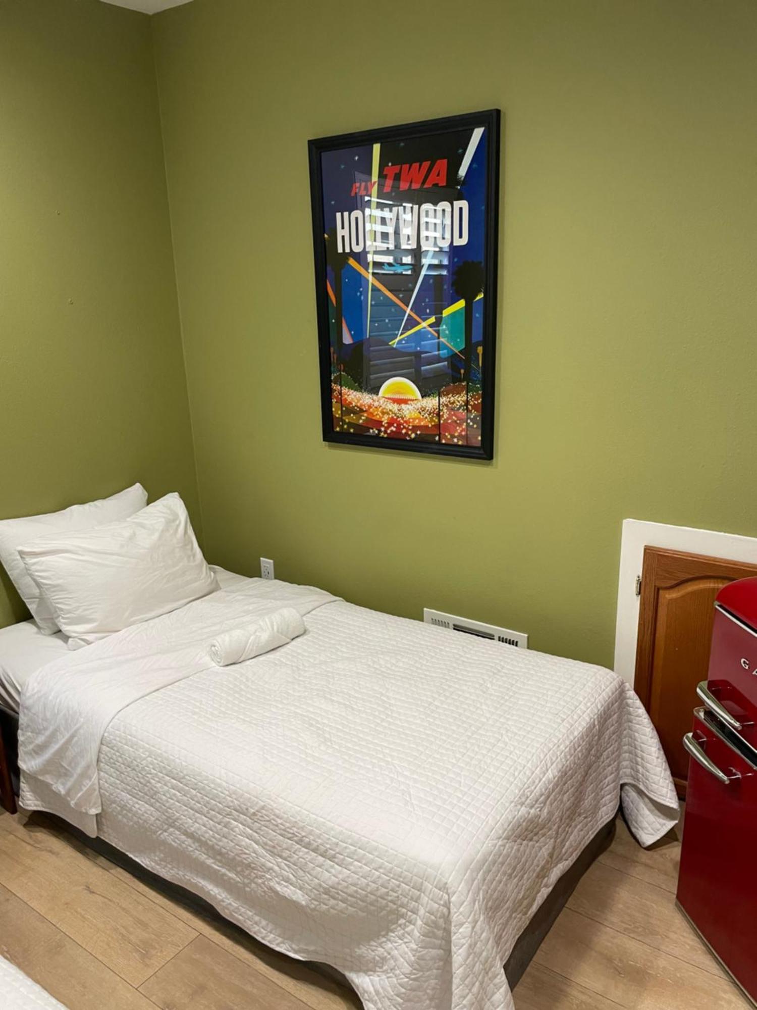 Private Room In La With Free Wifi And Tv With Shared Kitchen Los Angeles Exterior photo