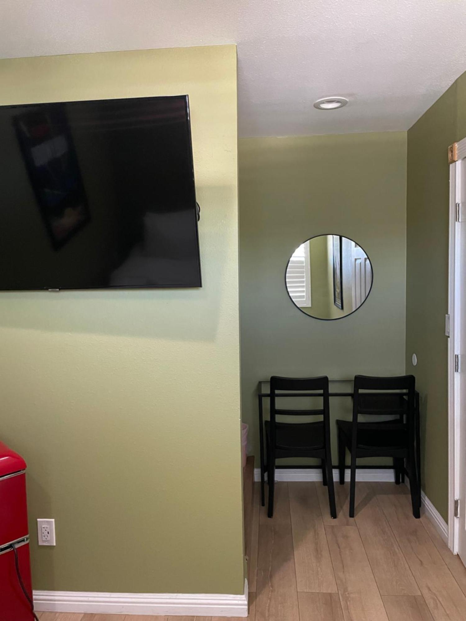 Private Room In La With Free Wifi And Tv With Shared Kitchen Los Angeles Exterior photo