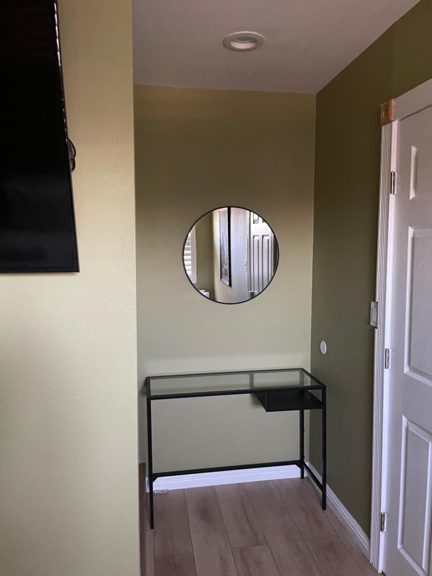 Private Room In La With Free Wifi And Tv With Shared Kitchen Los Angeles Exterior photo